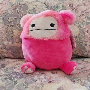 Caparinne Squishmallow